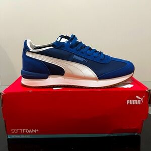 Puma Soft Foam sneakers